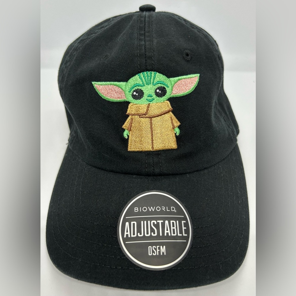 Star Wars The Child Baby Yoda Embroidered Adult Adjustable Baseball Cap, NWT.